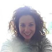 Profesora de español para extranjeros, inglés y francés. Más de 10 años de experiencia con adultos y niños